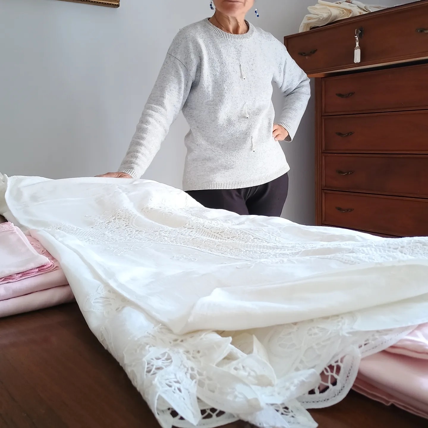 From Family Trousseau to Trade Routes: The journey of Telo d’Olanda