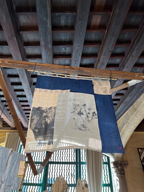 Cloth trails